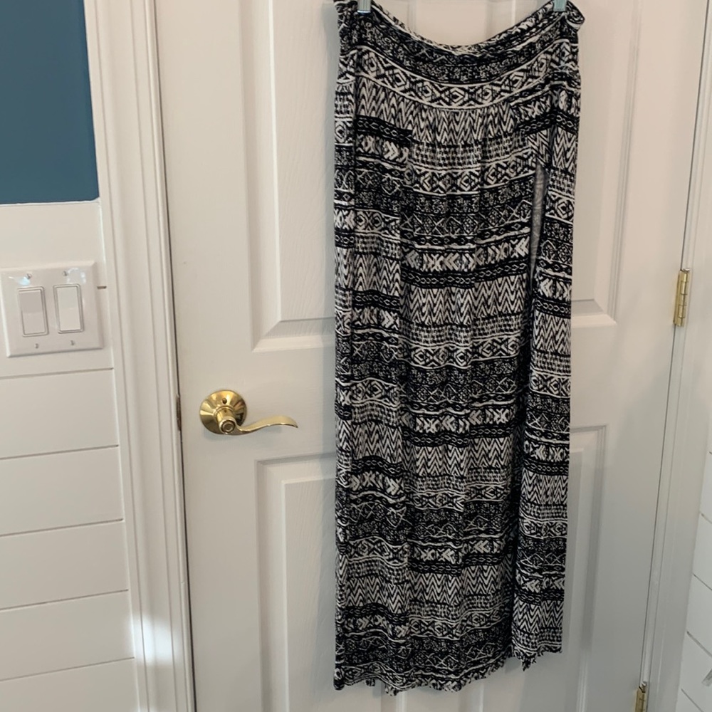 EUC Rue21 Maxi Skirt size XL
